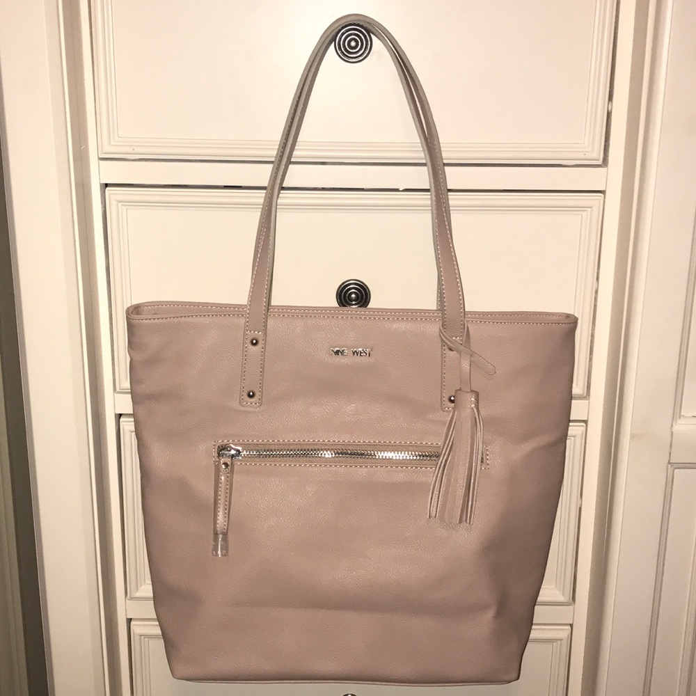 New Nine West Tassel Purse